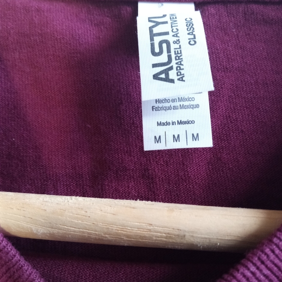 LAS VEGAS burgundy short sleeve women's graphic T-shirt size M - Picture 5 of 6